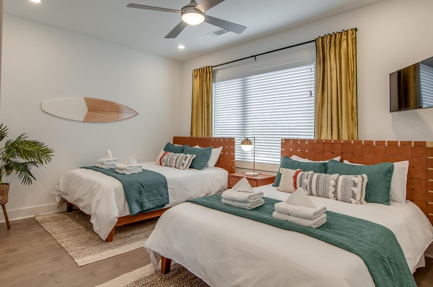 Cozy bedroom with twin beds.