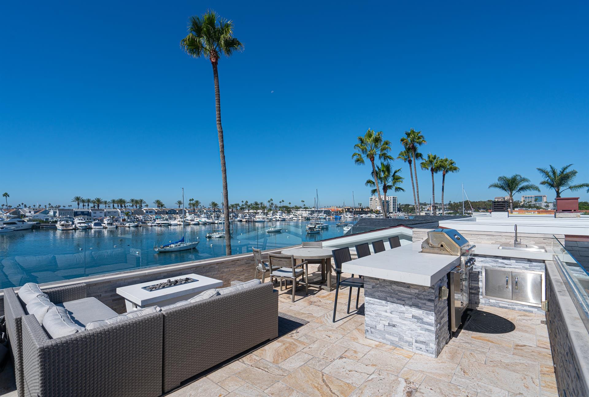 Marina view with outdoor seating.