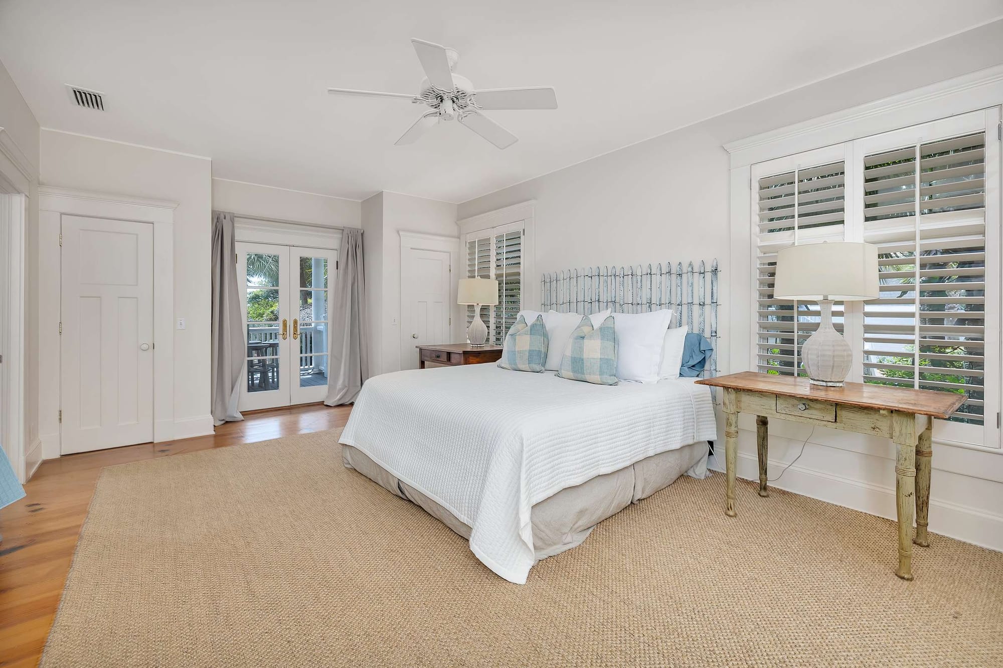 Cozy bedroom with large bed.