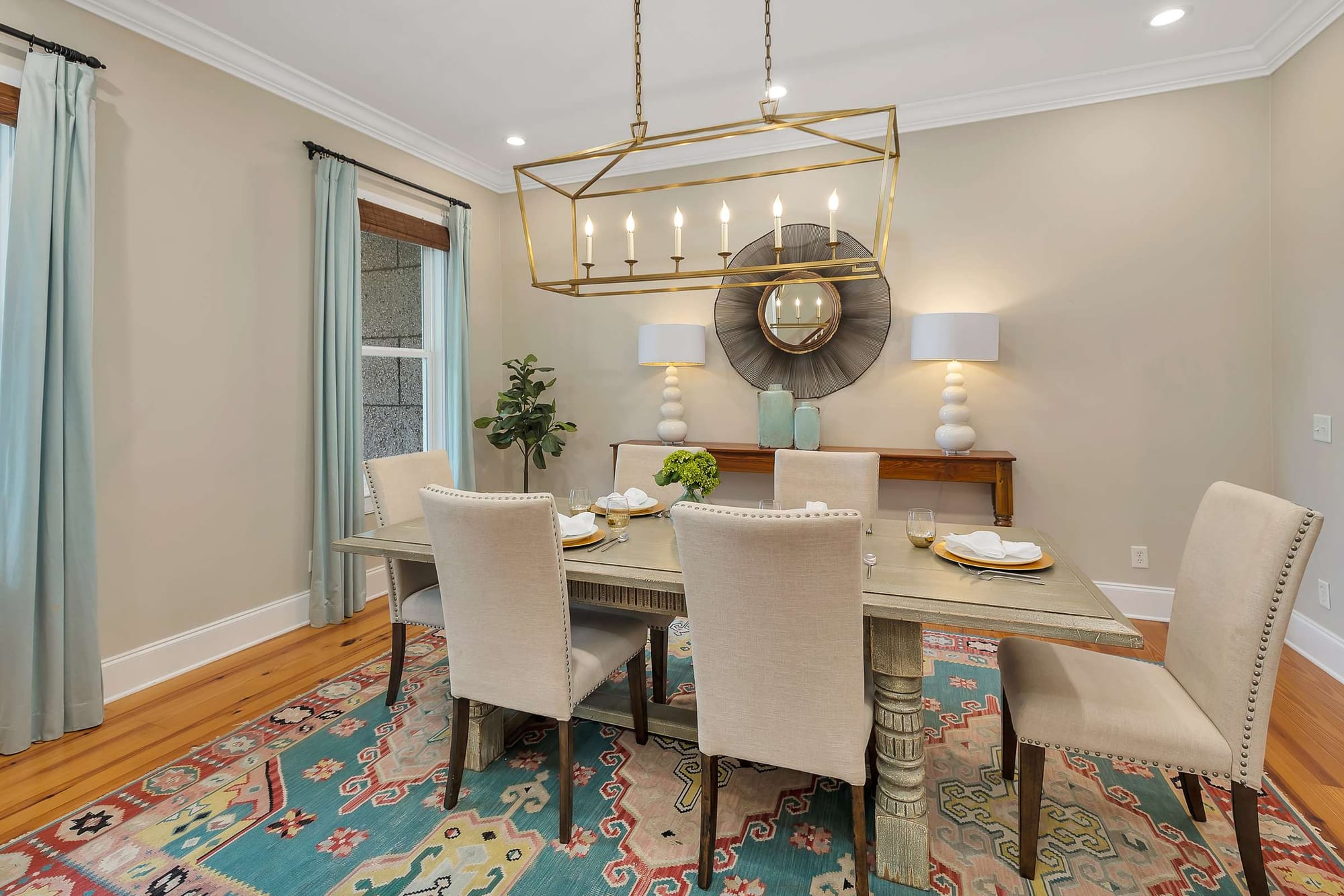 Elegant dining room with chandelier.