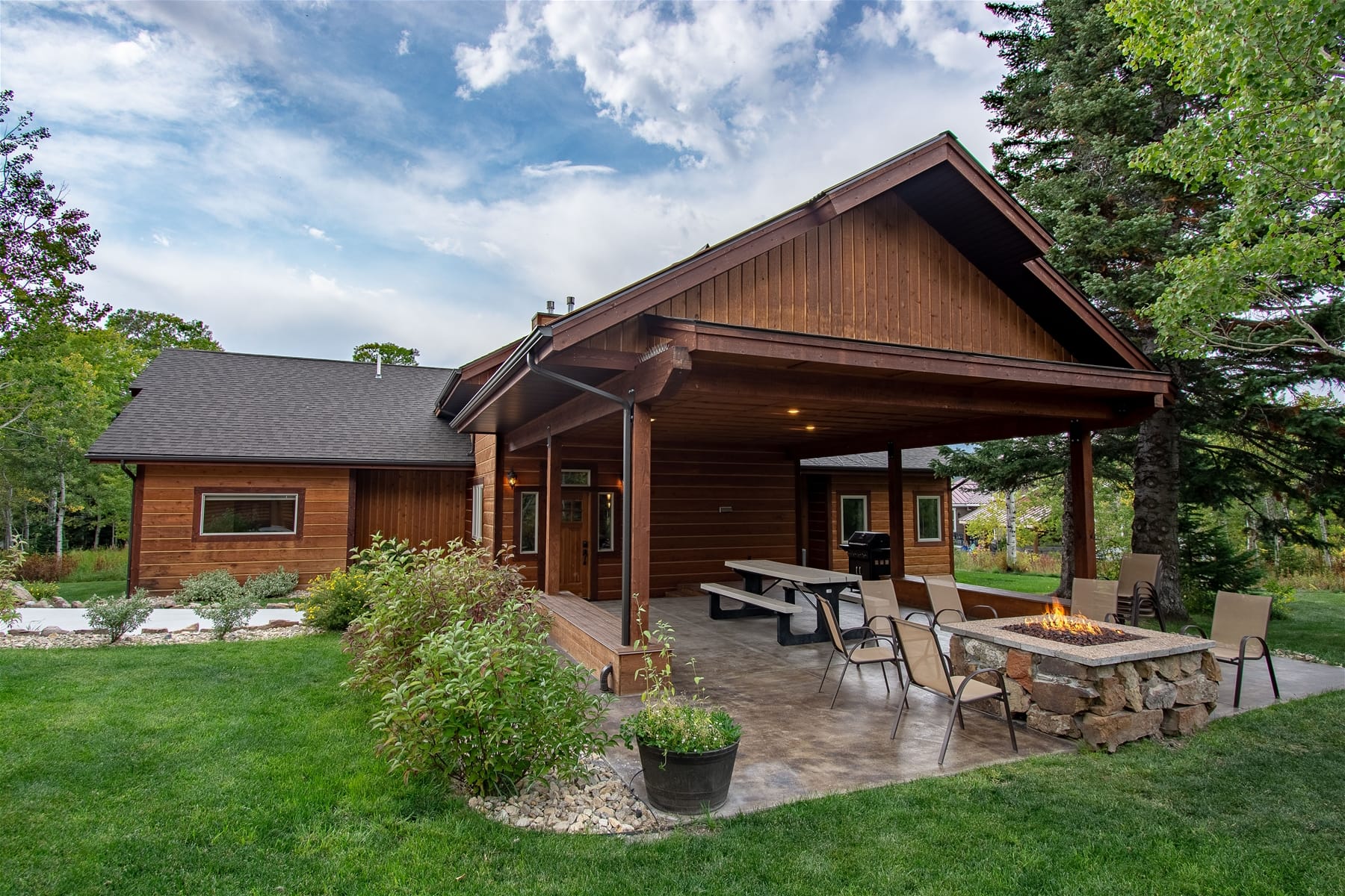 House patio with fire pit.