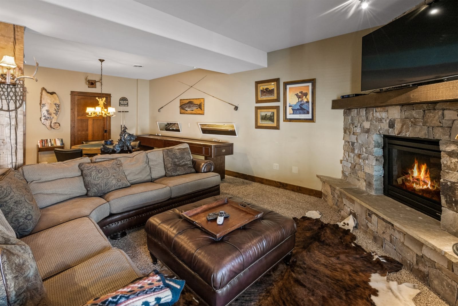 Cozy living room with fireplace.