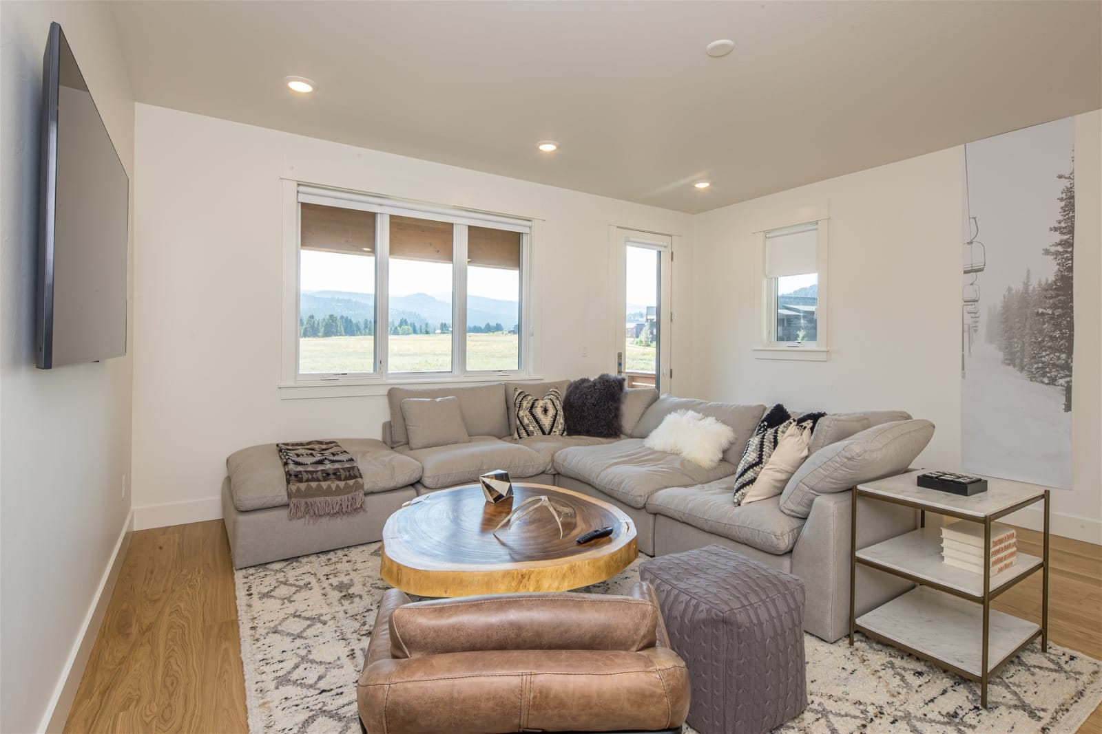 Cozy living room with sectional.