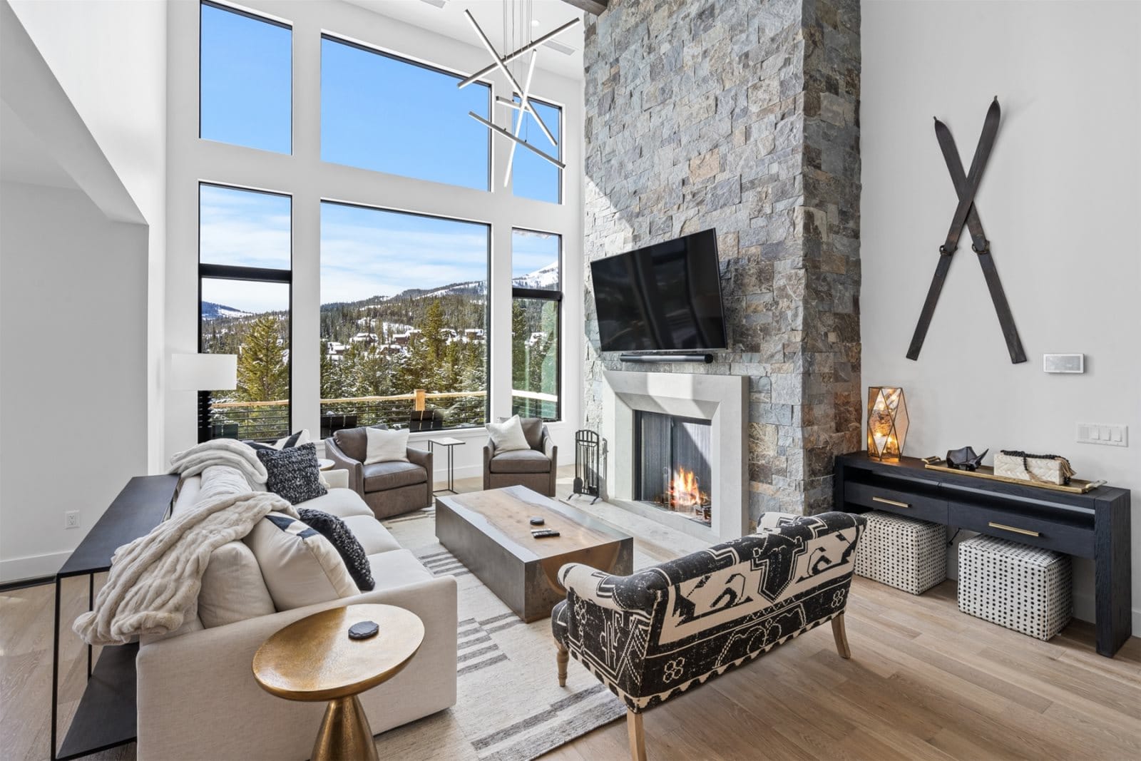 Modern living room with mountain views.