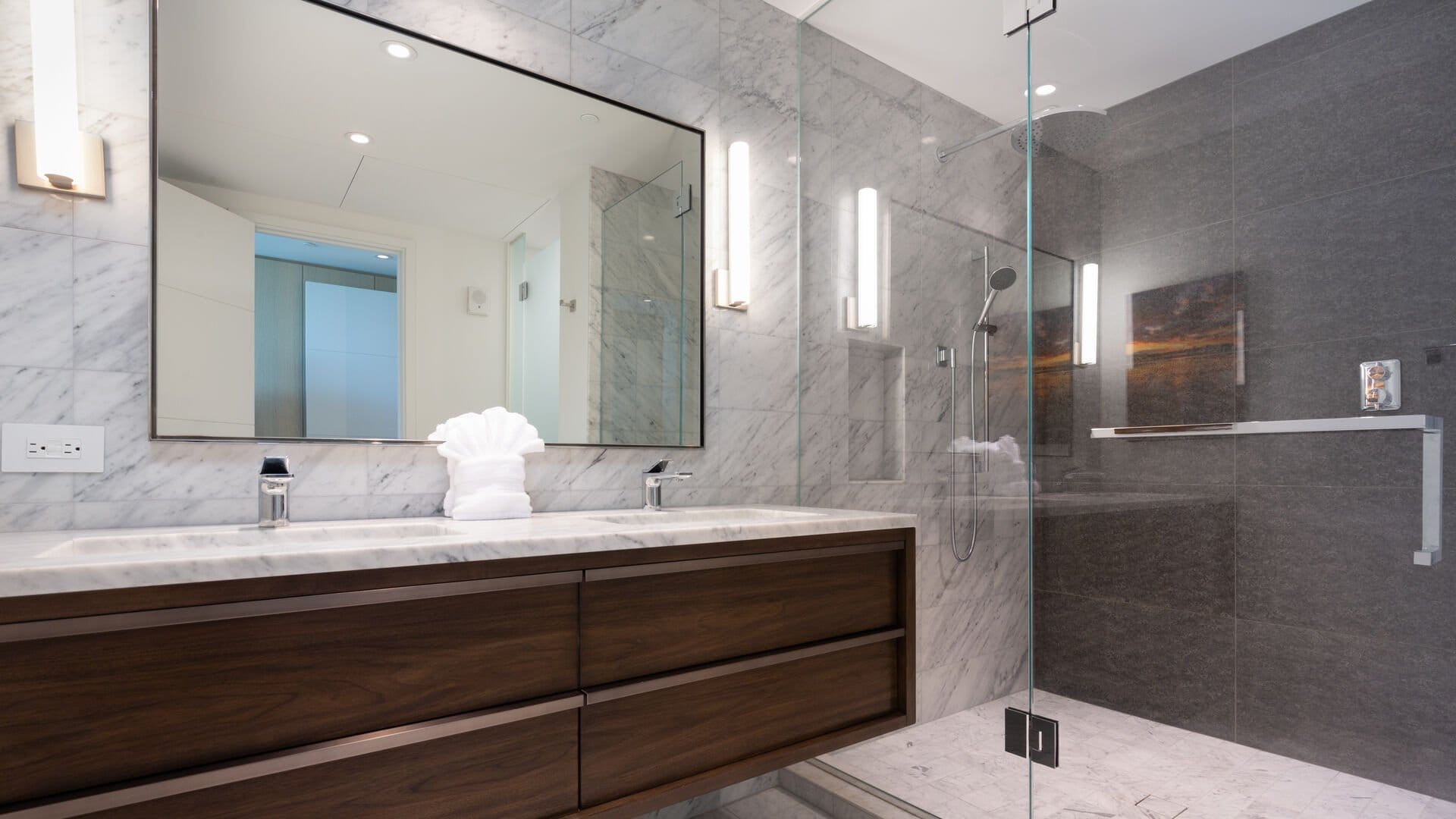 Modern bathroom with large mirror