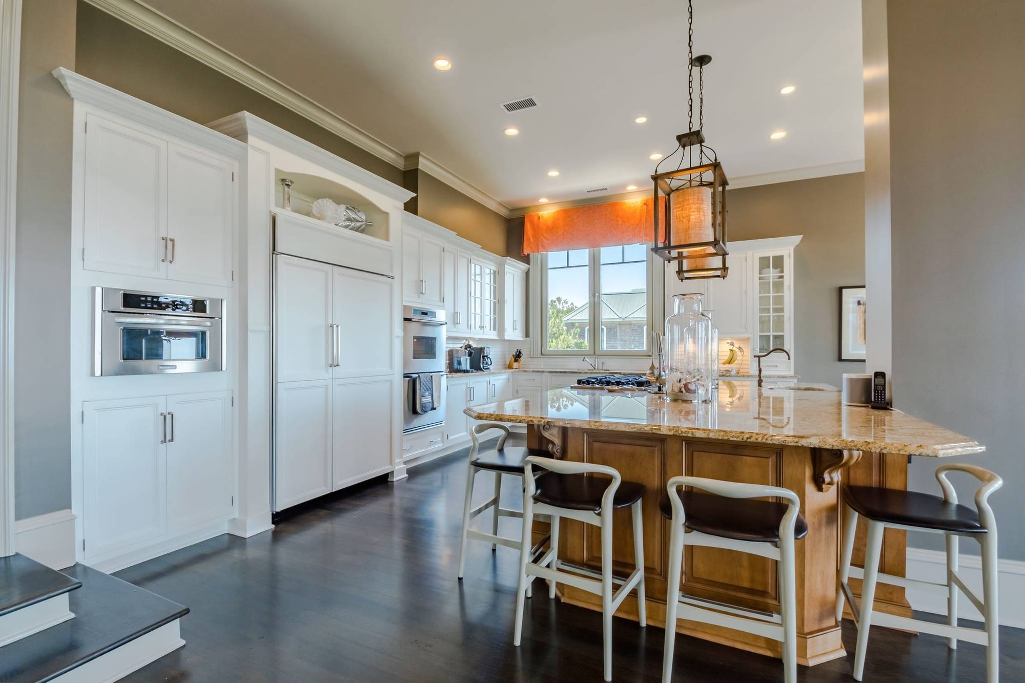 Modern kitchen with island counter.