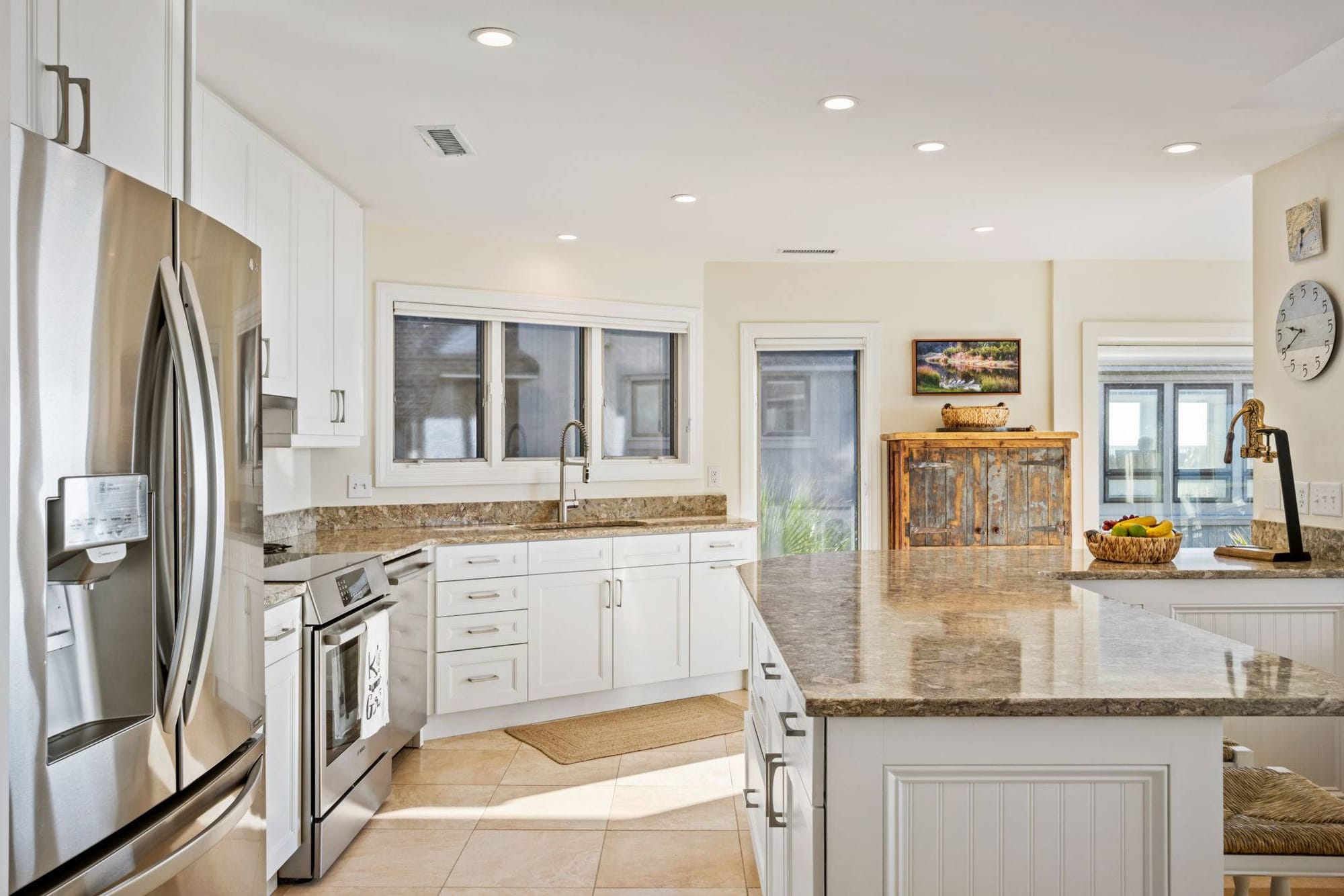 Modern kitchen with island counter.