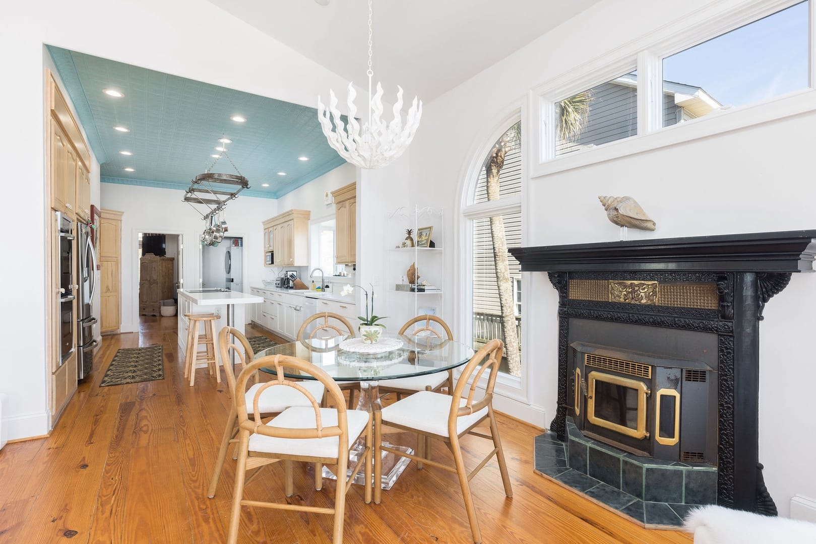 Modern kitchen with dining area.