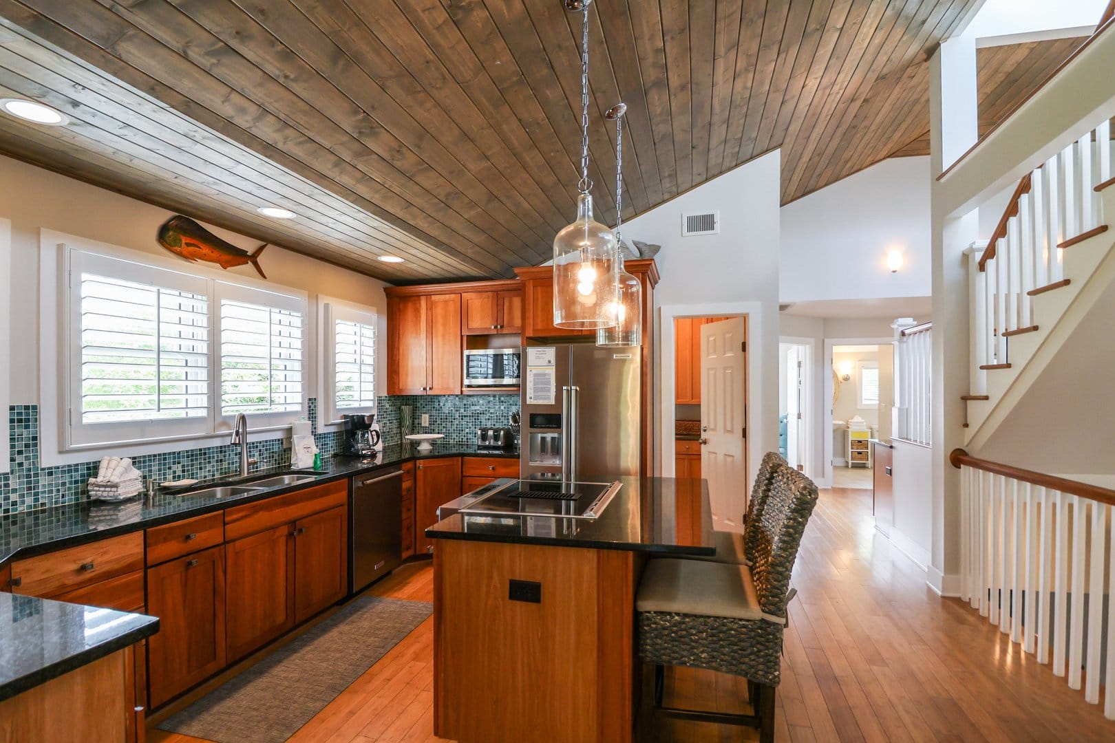 Modern kitchen with wood details.