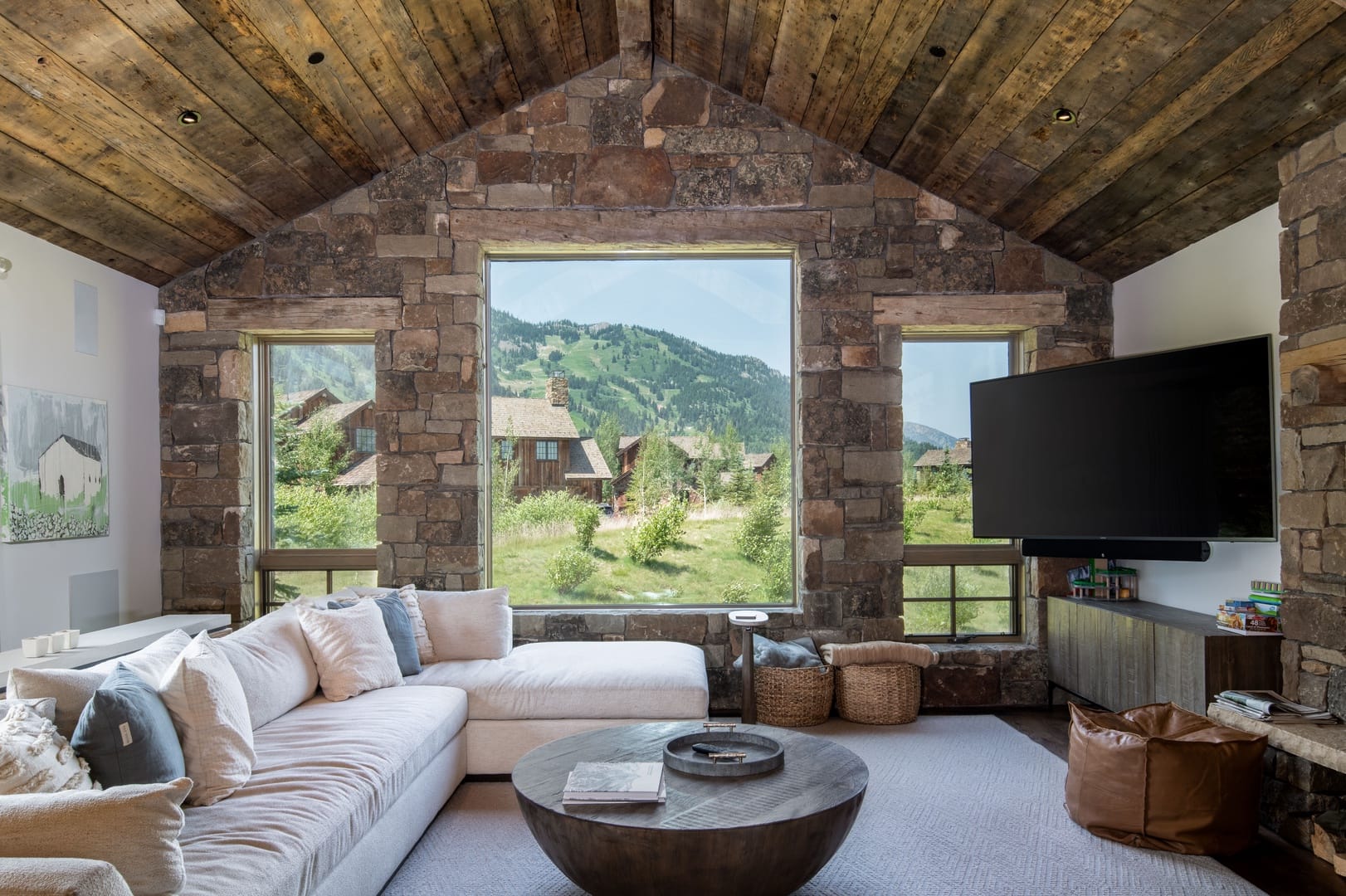 Cozy room with mountain view.