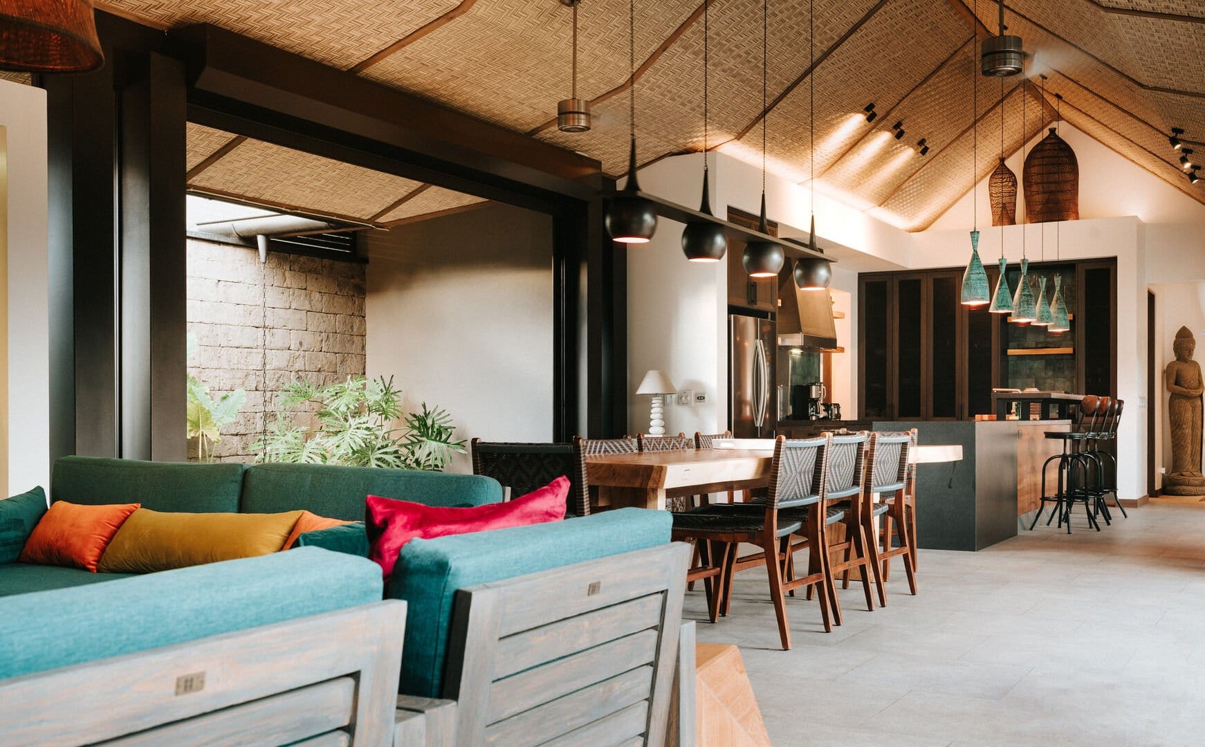 Spacious modern kitchen and dining area.