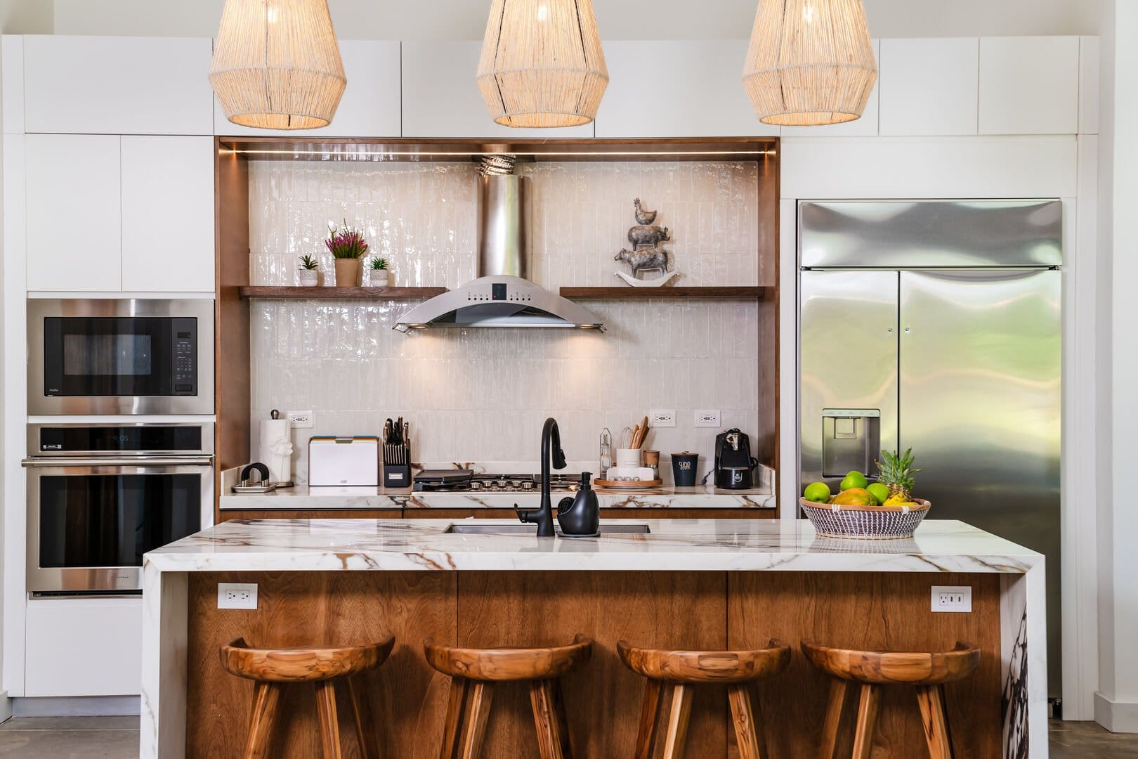 Modern kitchen with island counter.