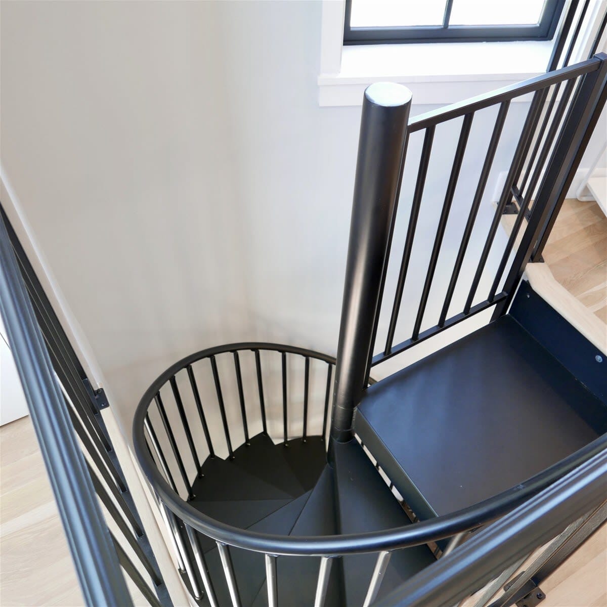 The Chic Carriage House