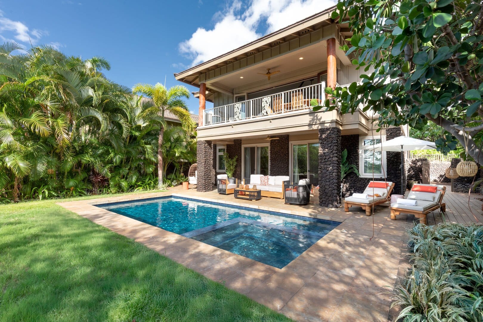 Wave And Wander in Big Island Hawaii