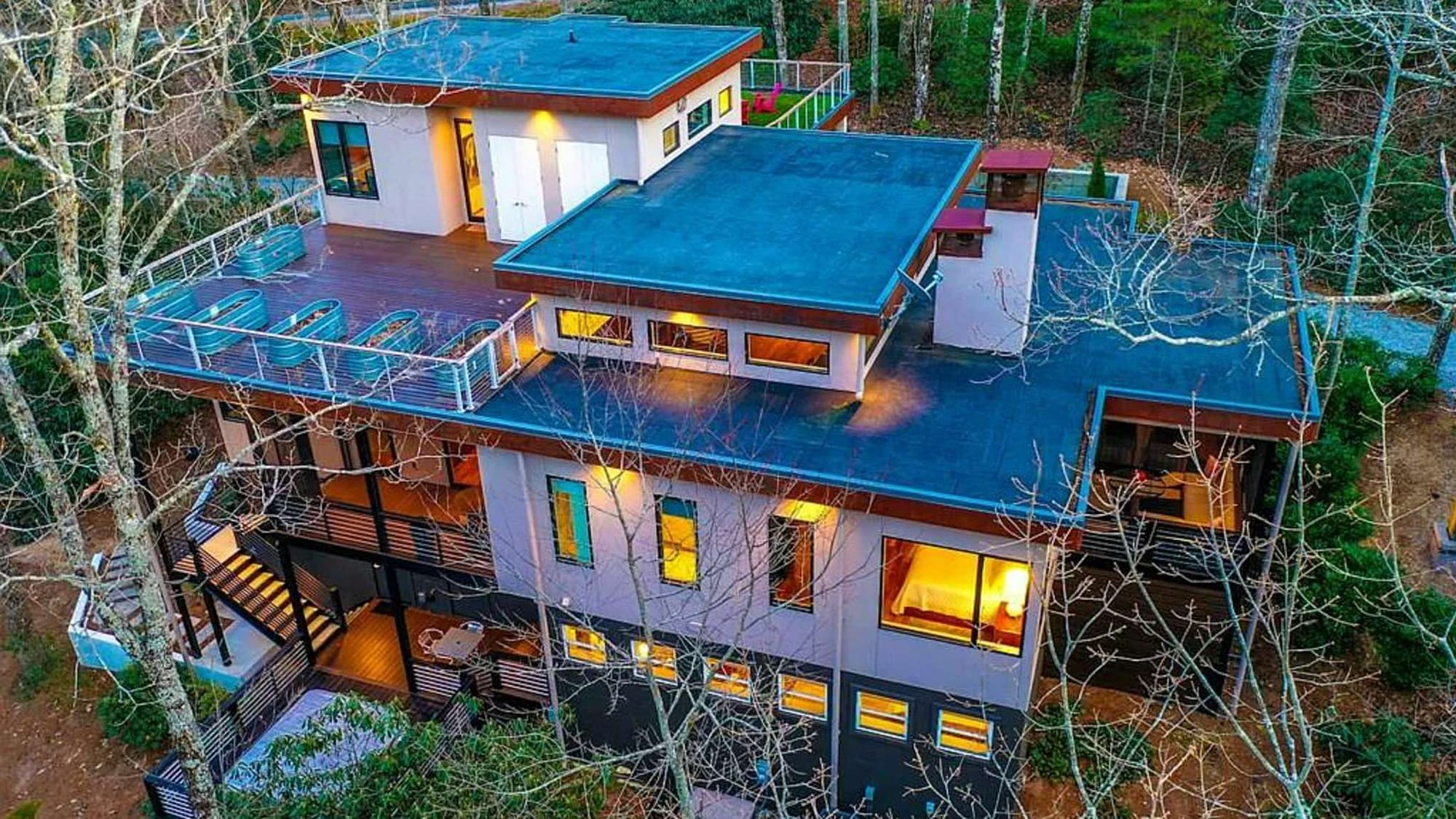 Whispering Pines in Highlands