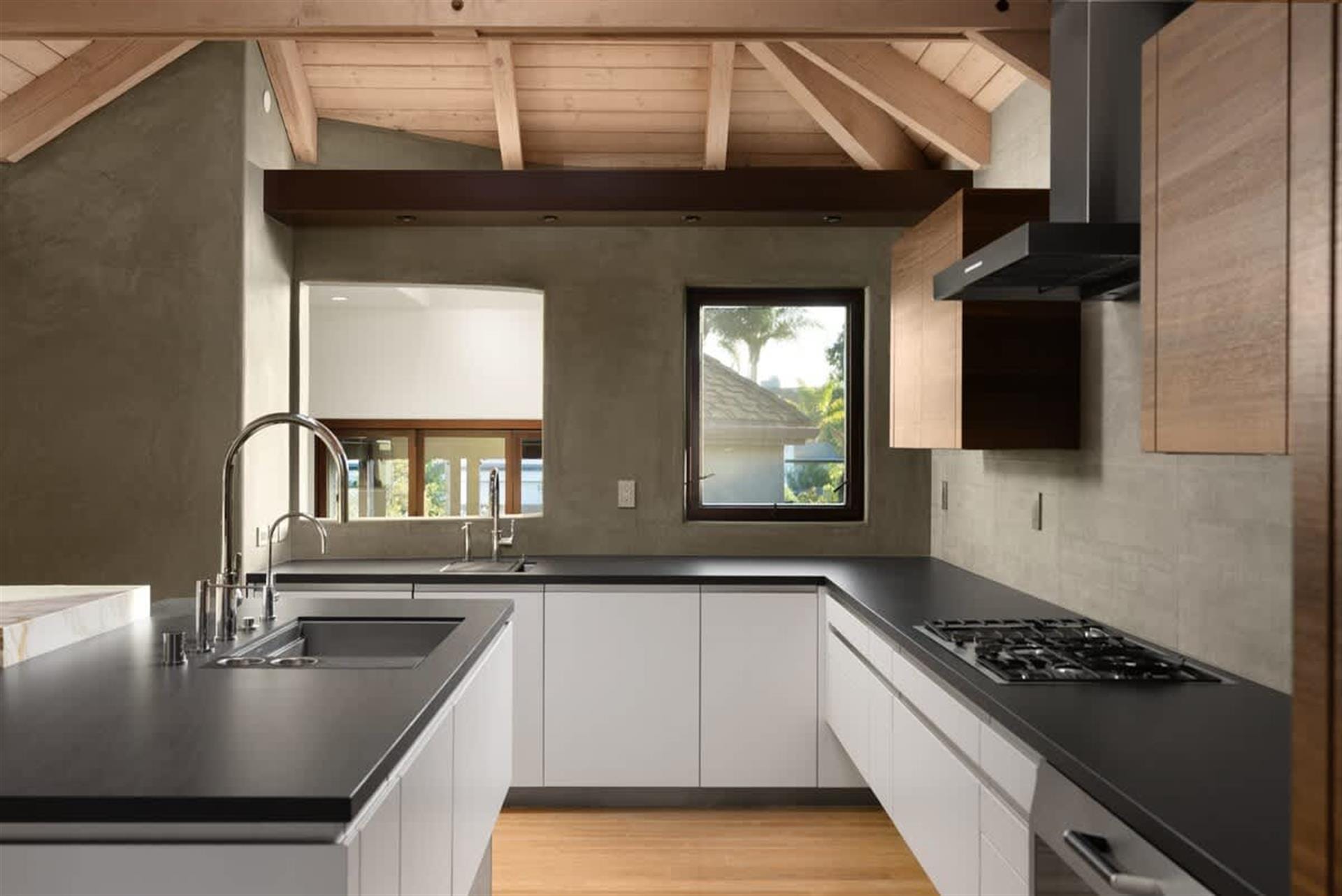 2204 Waterfront