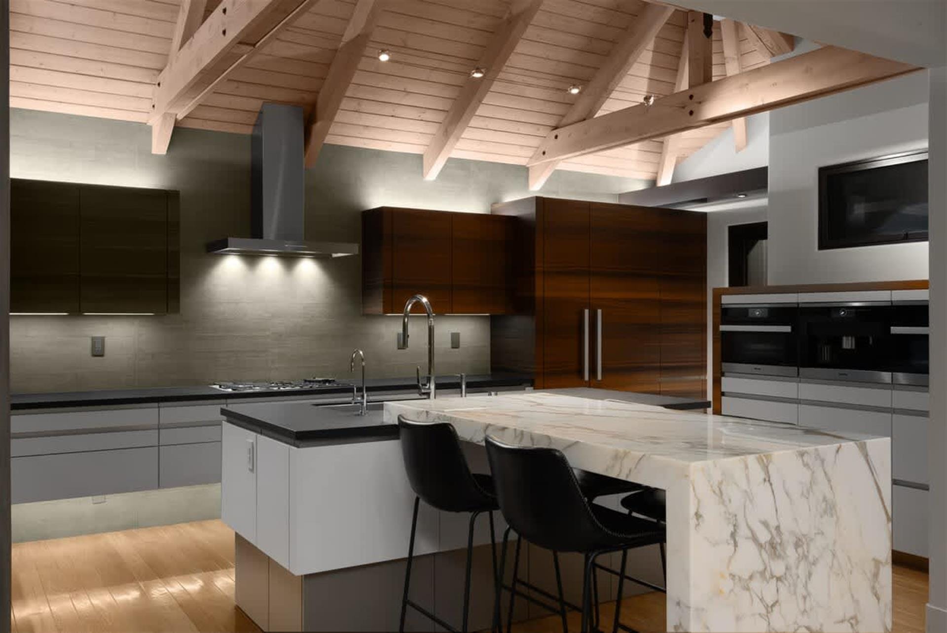 2204 Waterfront