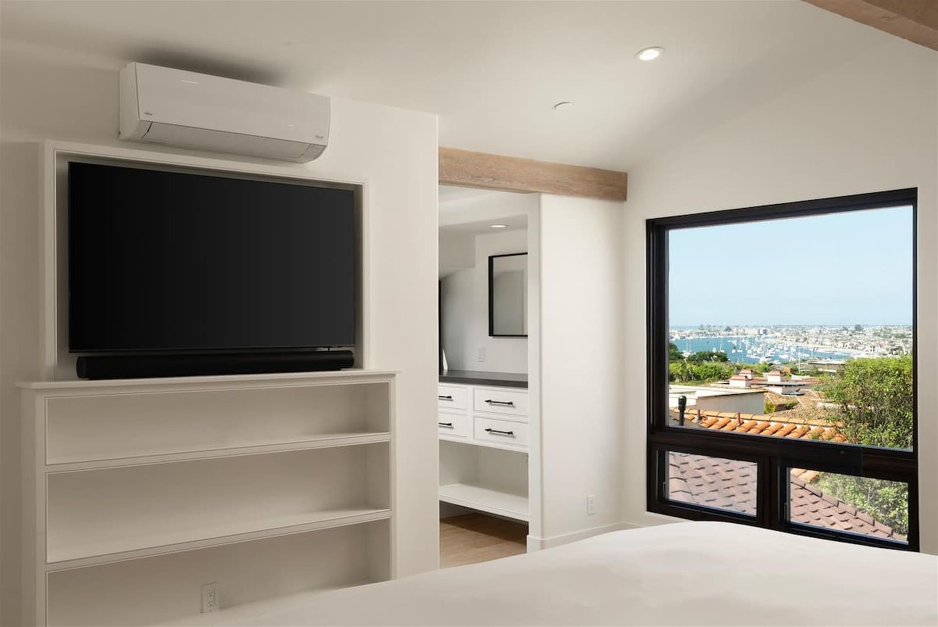 2204 Waterfront