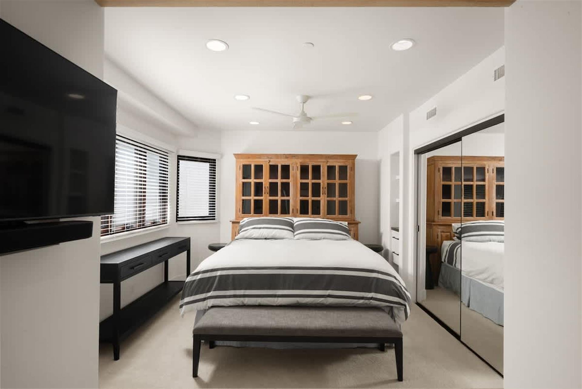 2204 Waterfront