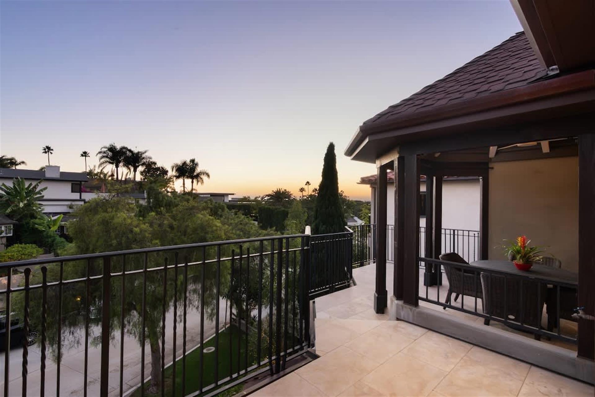 2204 Waterfront