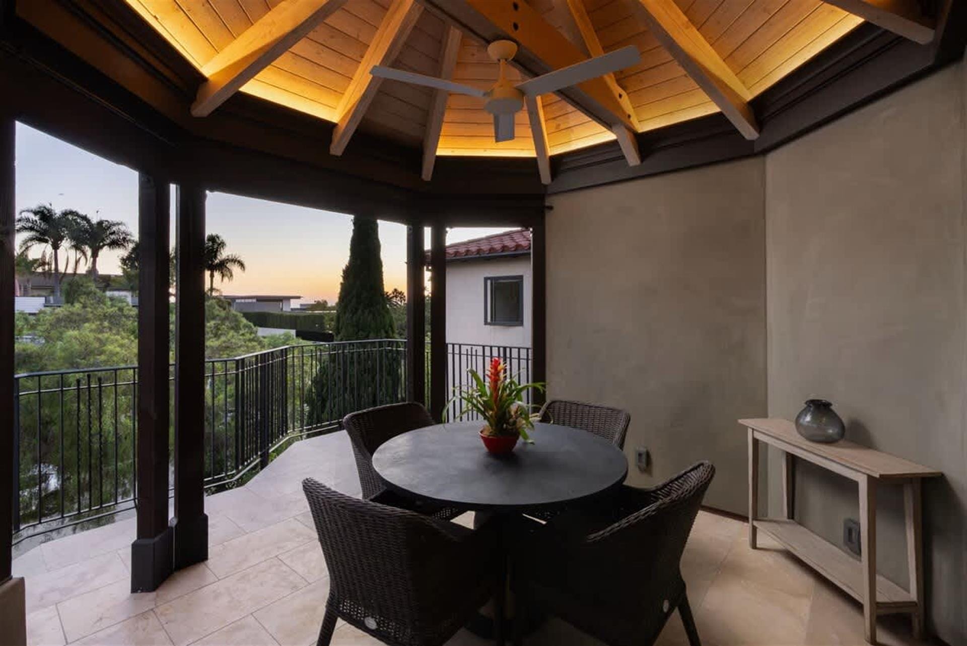 2204 Waterfront
