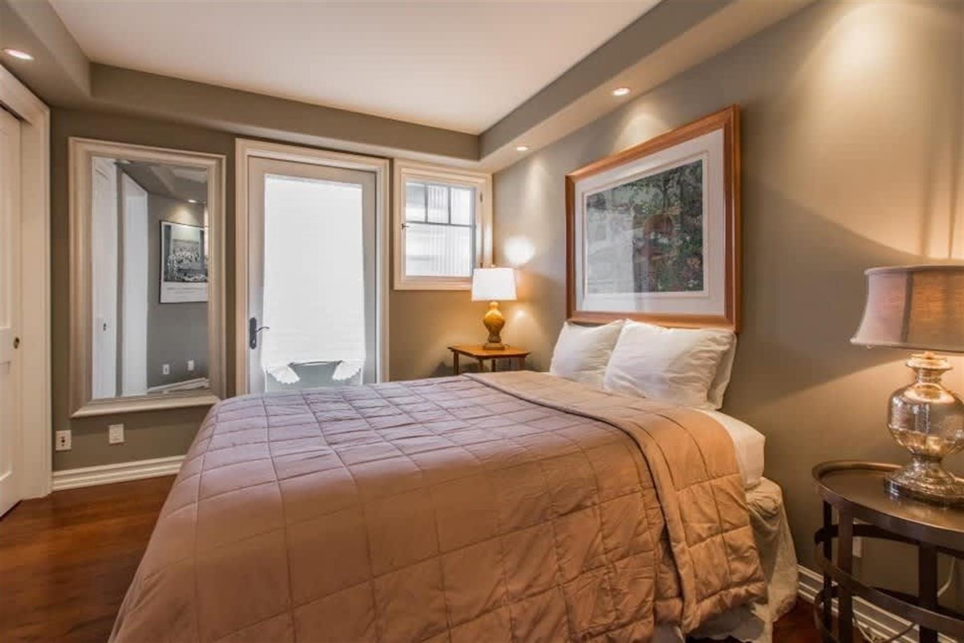 2204 Waterfront
