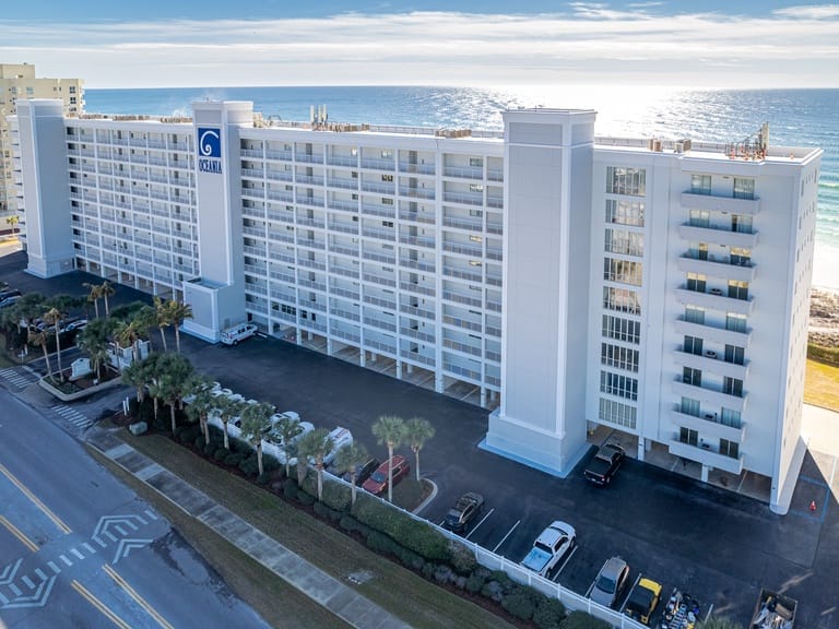 Oceania 805