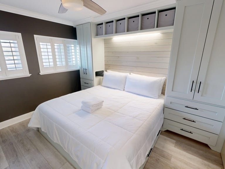 Beach House 104b