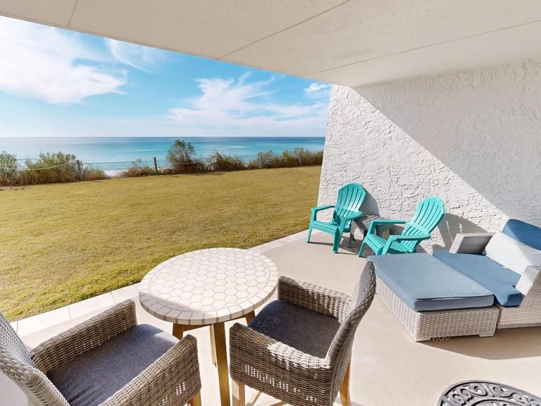 Beach House 104b