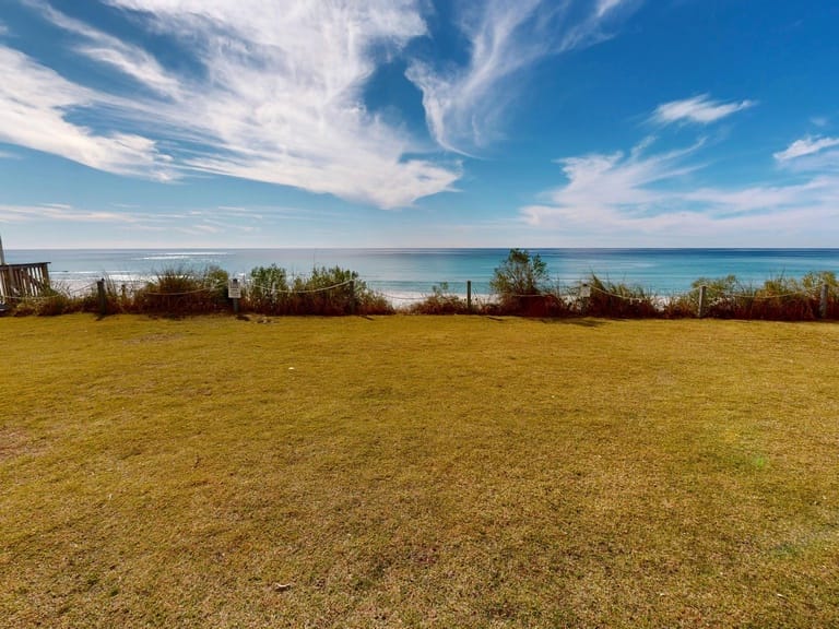 Beach House 104b