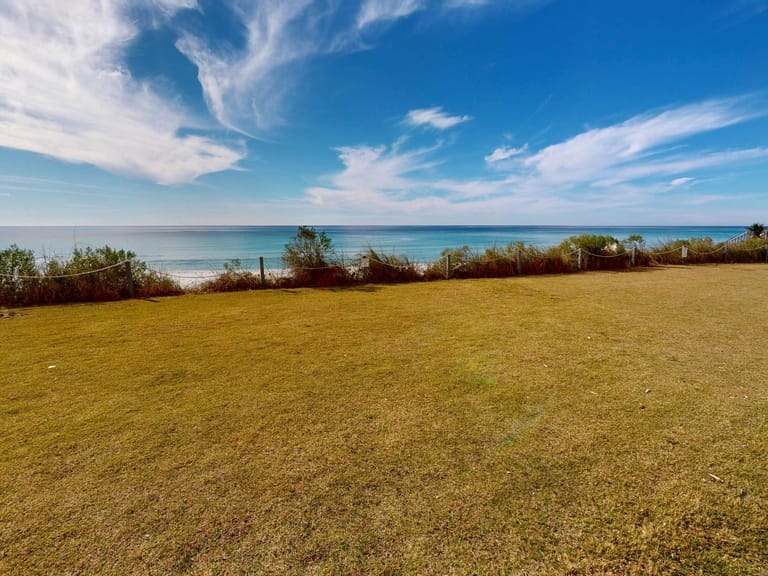 Beach House 104b
