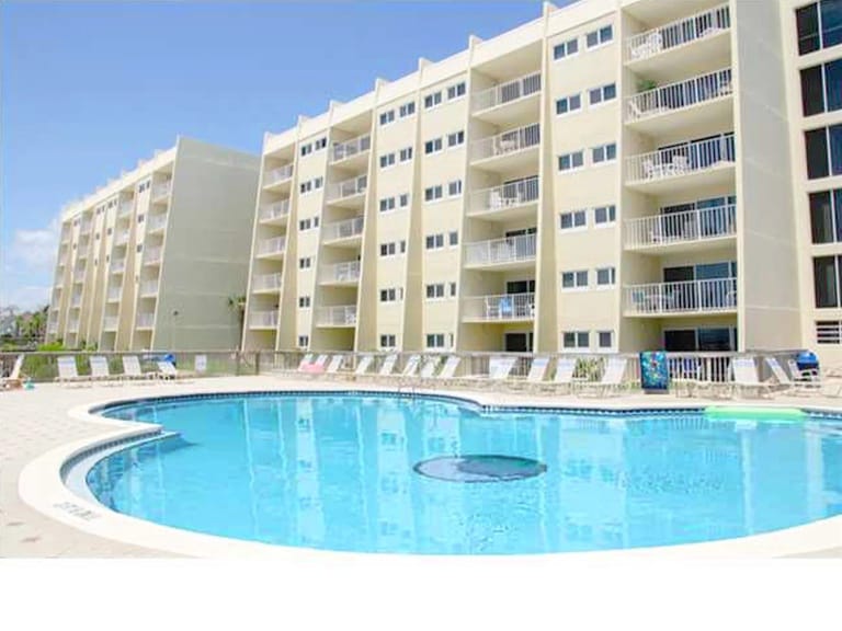 Beach House 104b