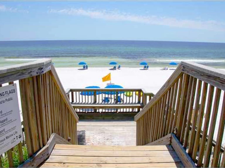 Beach House 104b