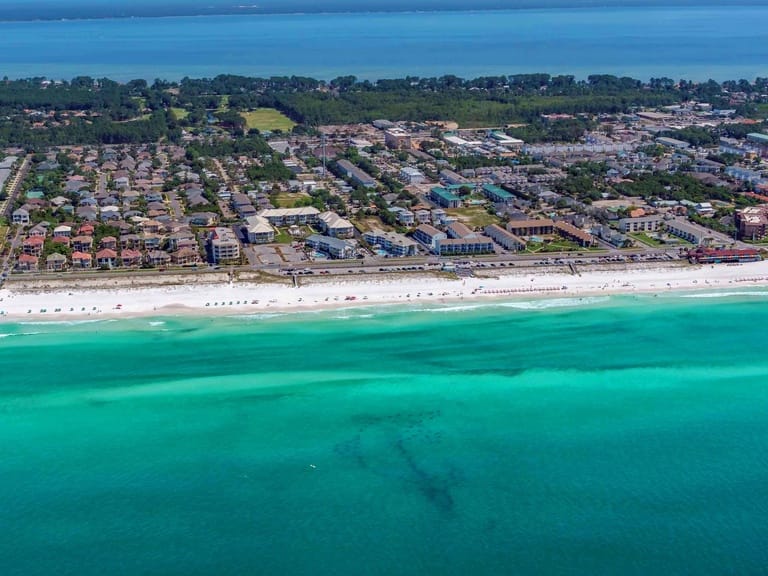 Beach House 104b