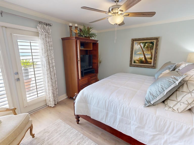 Sandpiper Cove