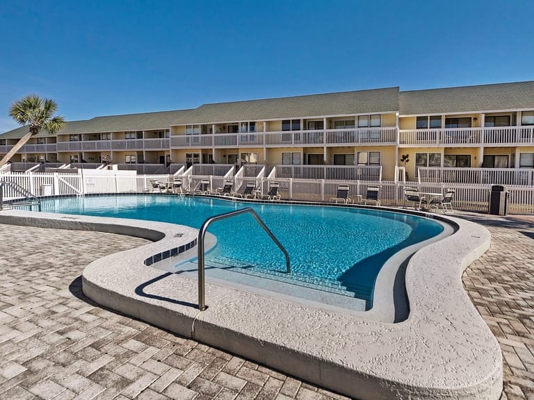 Sandpiper Cove