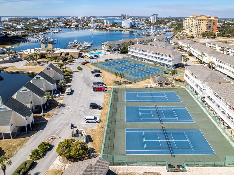 Sandpiper Cove