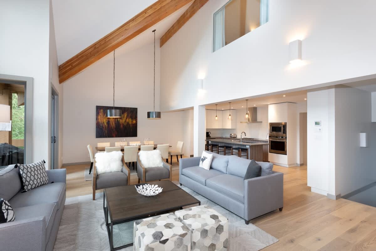 Modern open-plan living and kitchen.