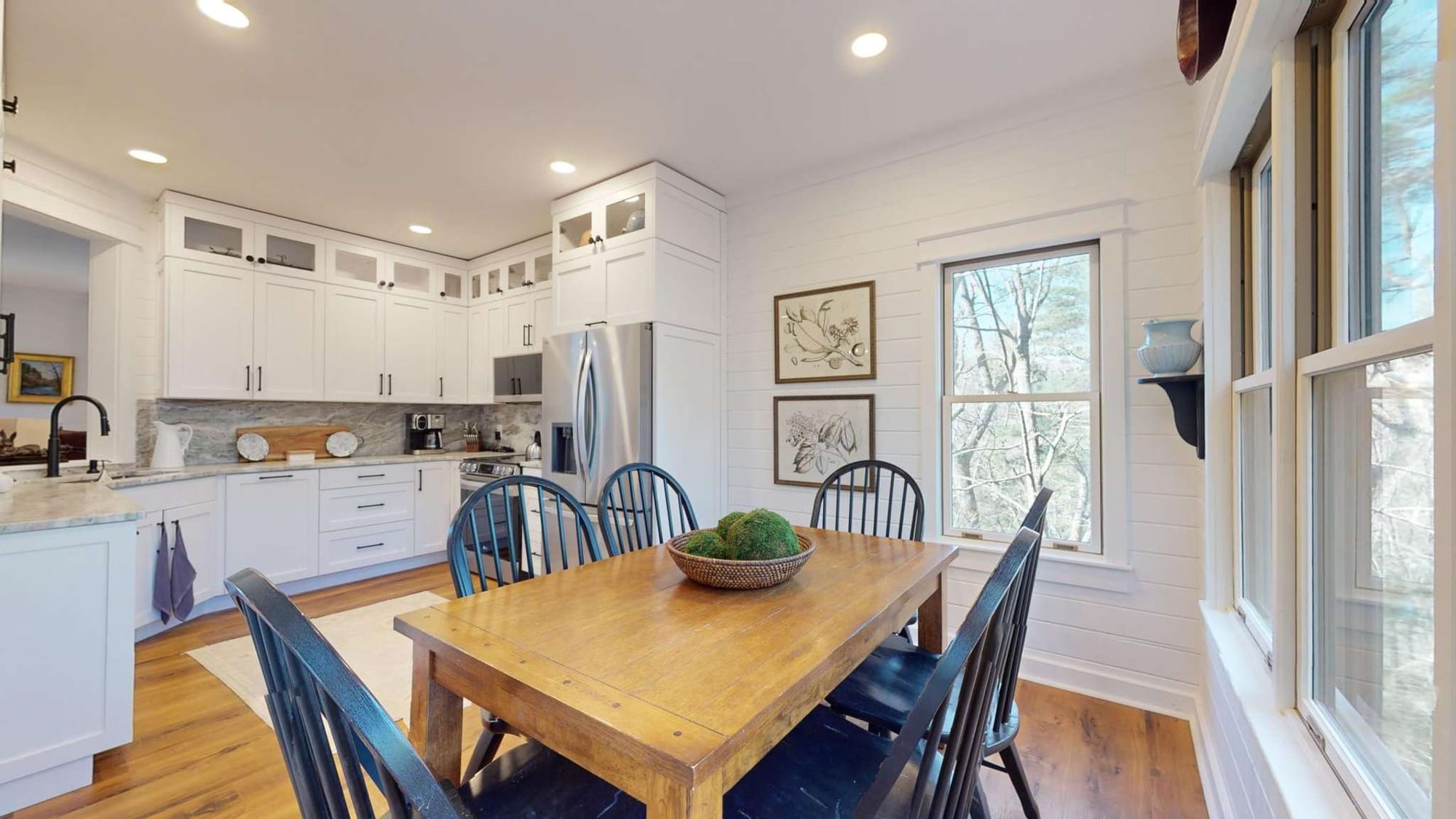 Lakeview Hideaway