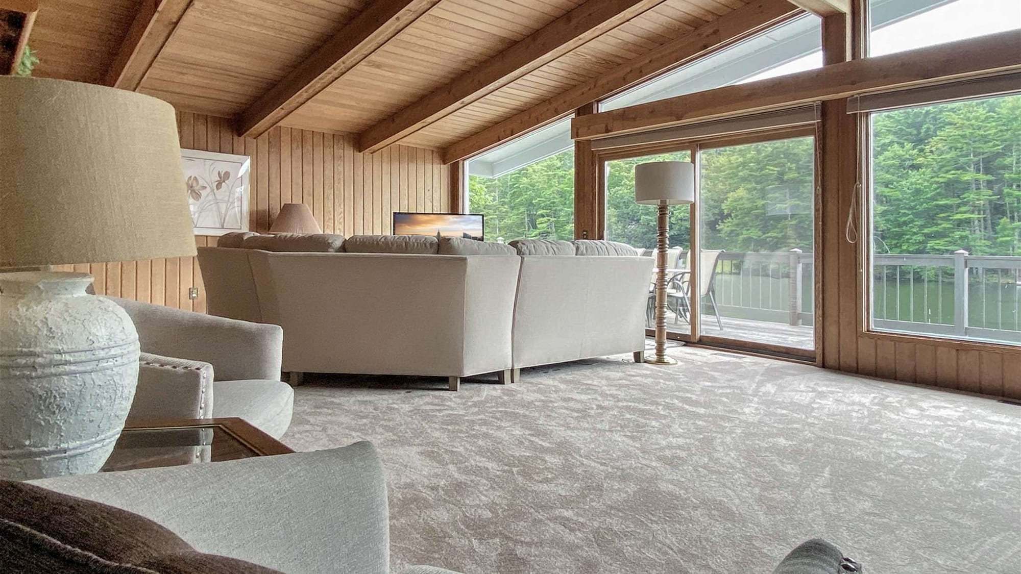 Sequoyah Lakeside Lodge
