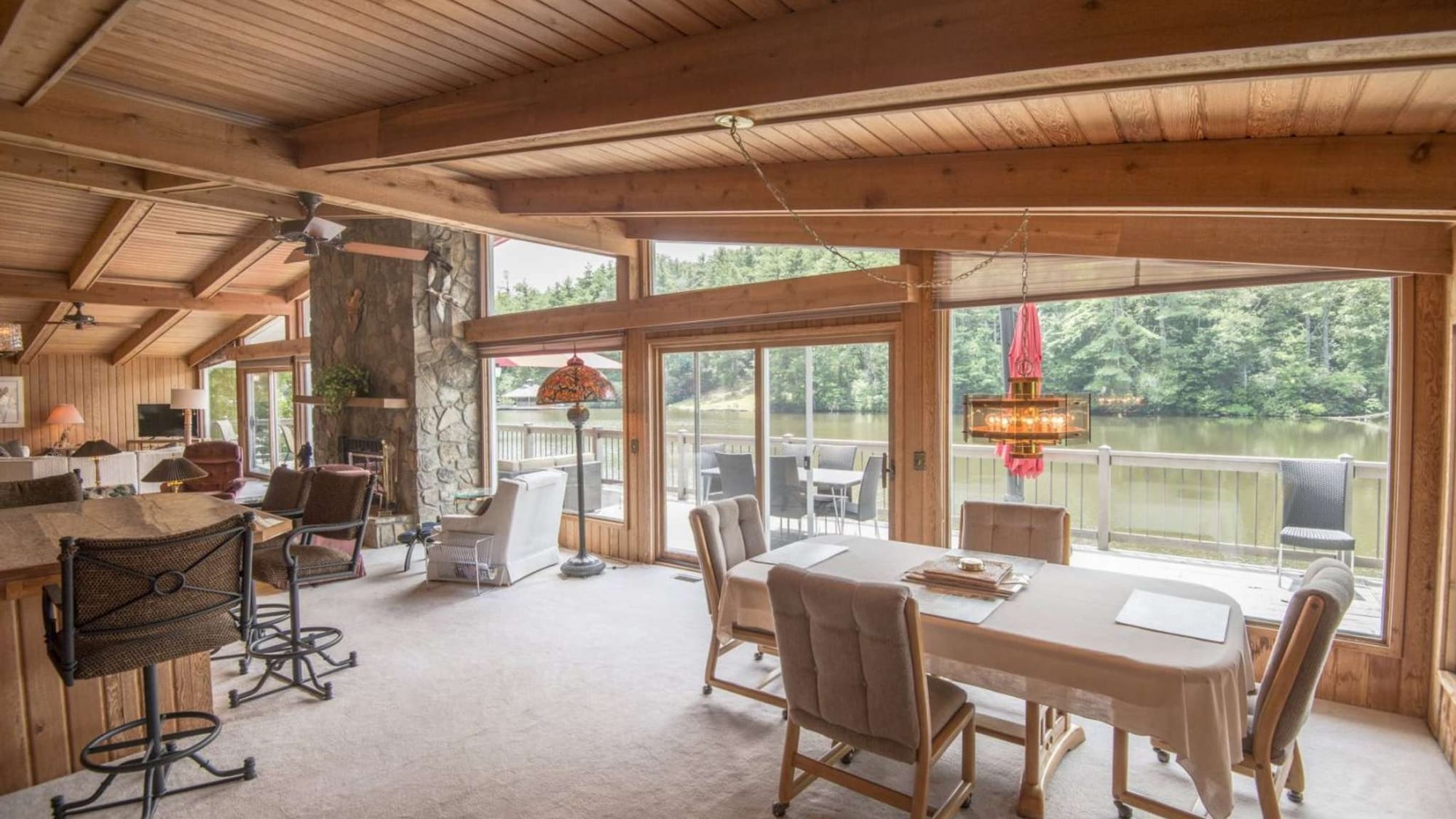 Sequoyah Lakeside Lodge