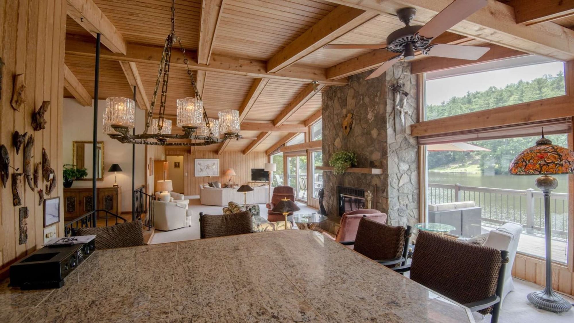 Sequoyah Lakeside Lodge