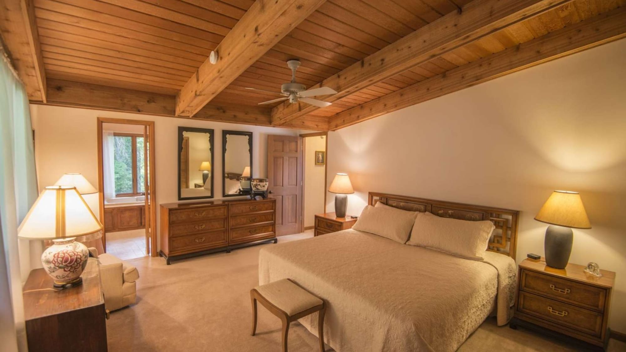 Sequoyah Lakeside Lodge