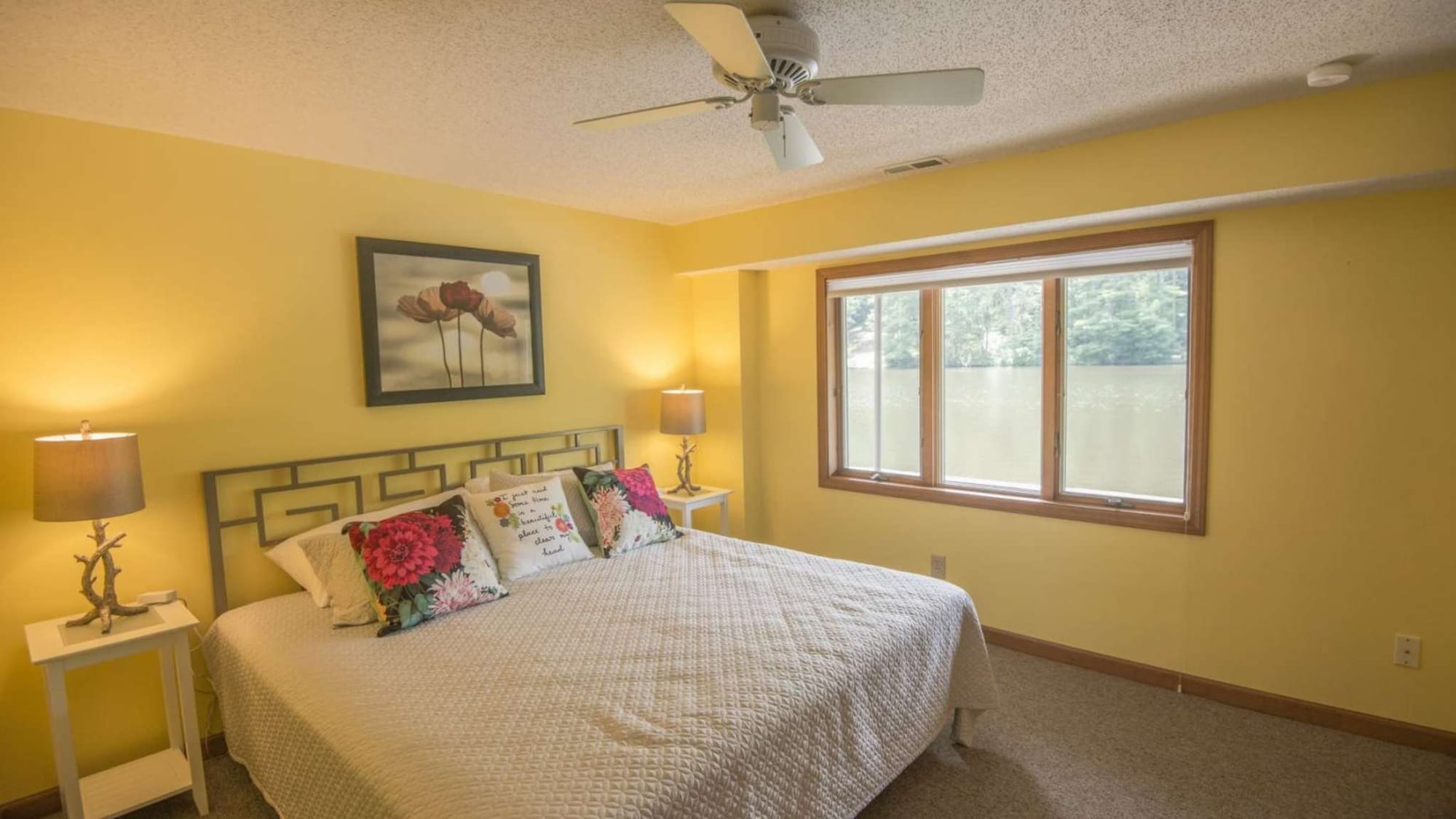 Sequoyah Lakeside Lodge