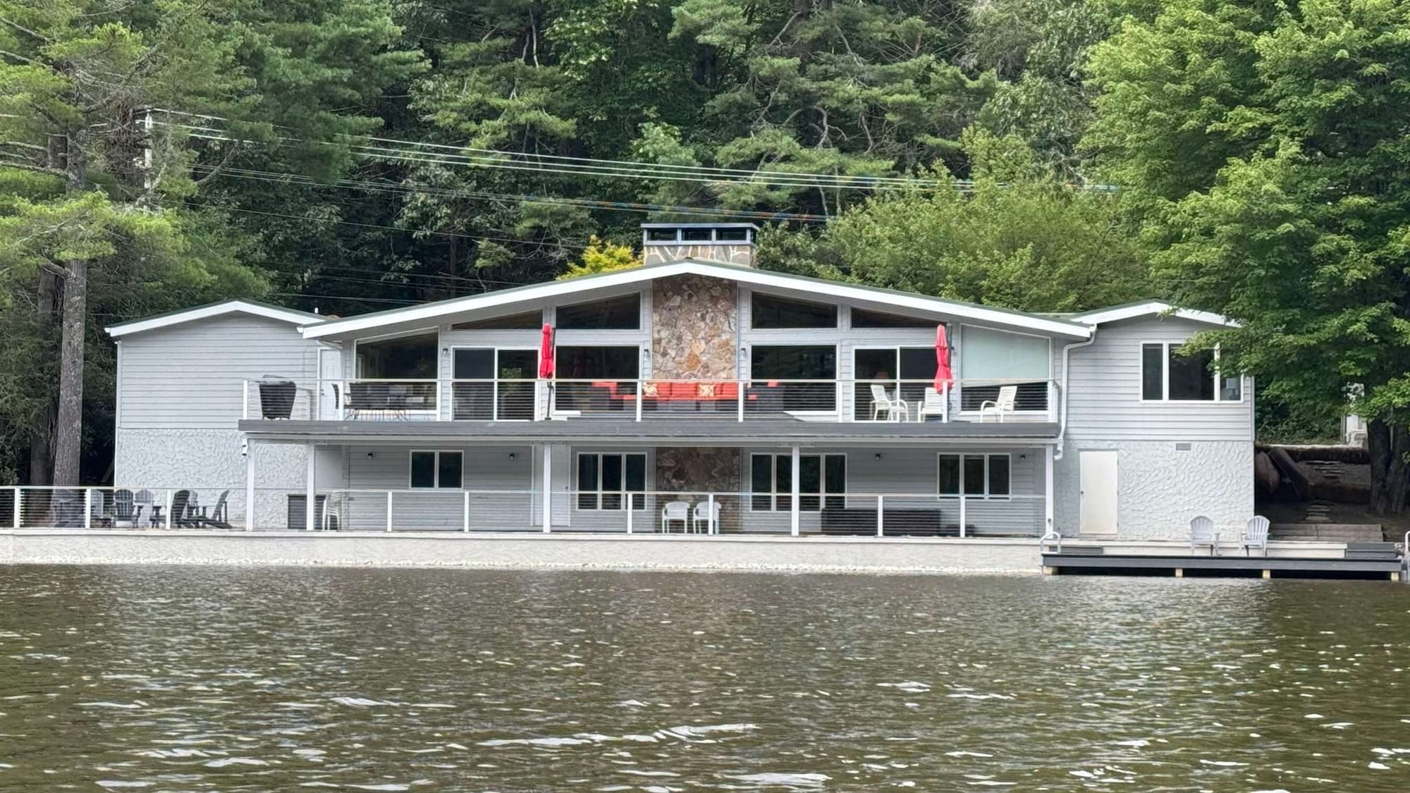 Sequoyah Lakeside Lodge