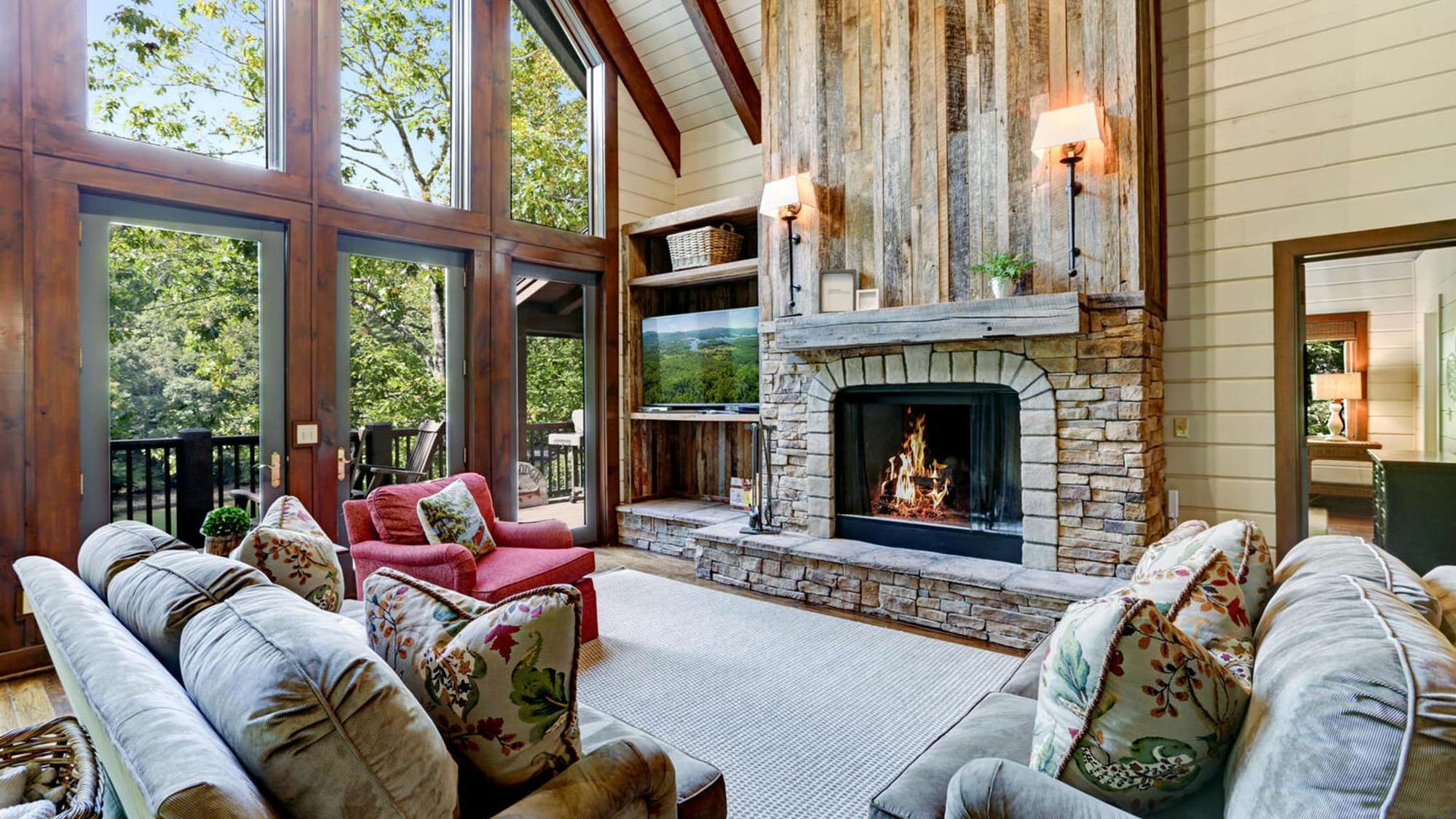 Sparkling Waters Lakefront Retreat