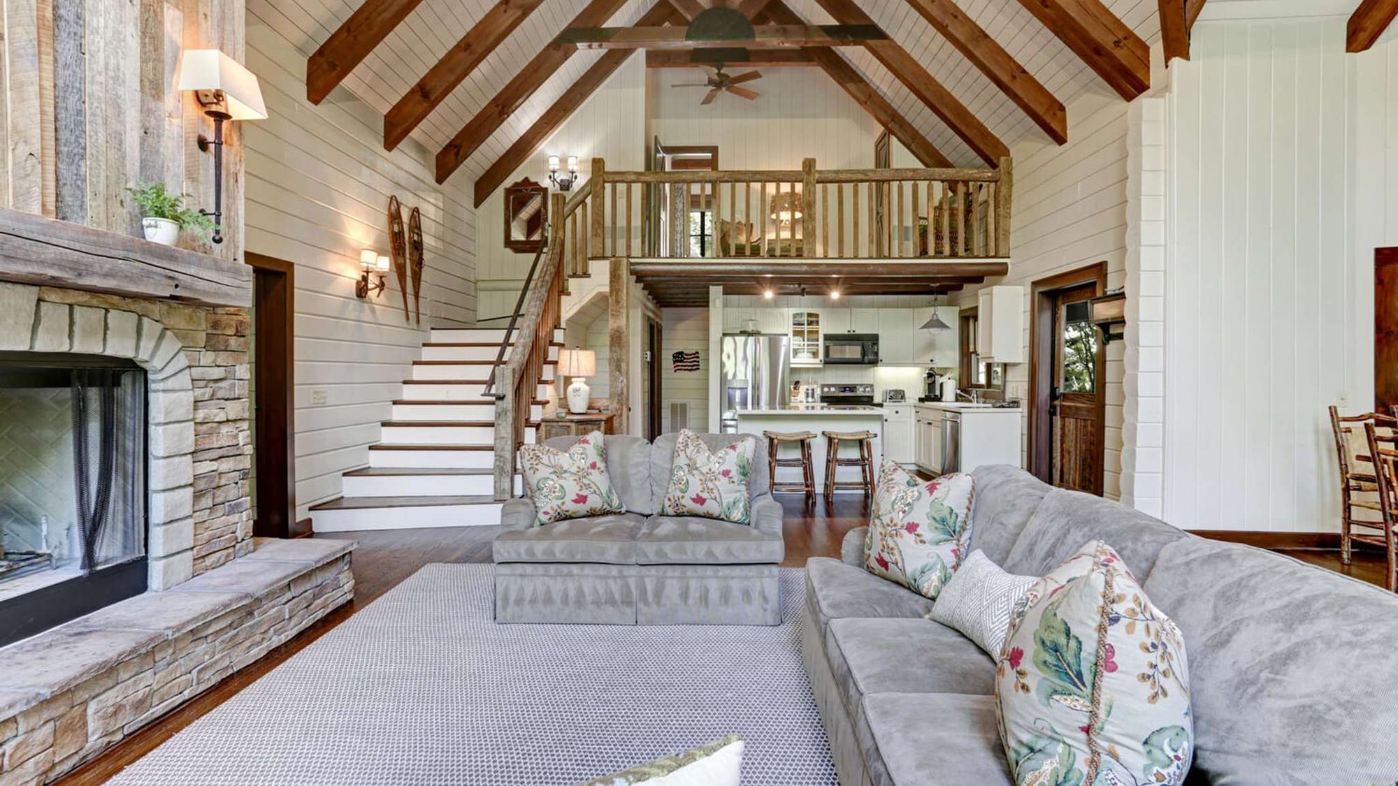 Sparkling Waters Lakefront Retreat