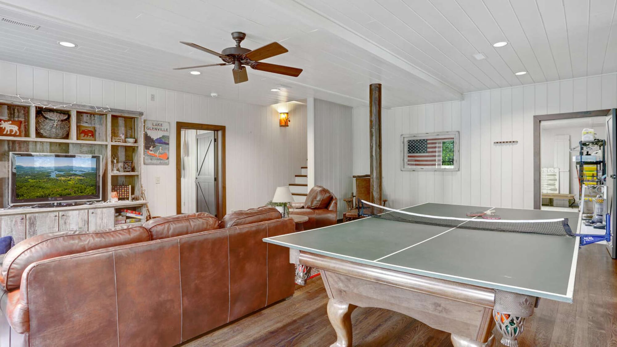 Sparkling Waters Lakefront Retreat