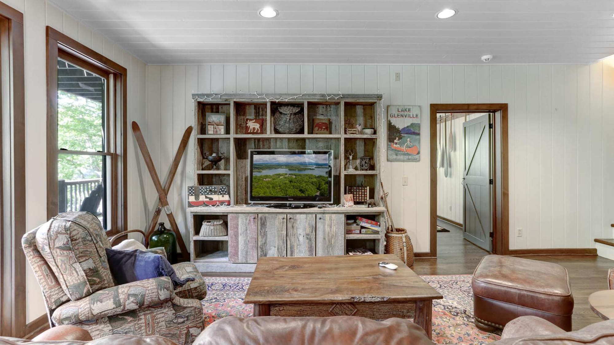 Sparkling Waters Lakefront Retreat