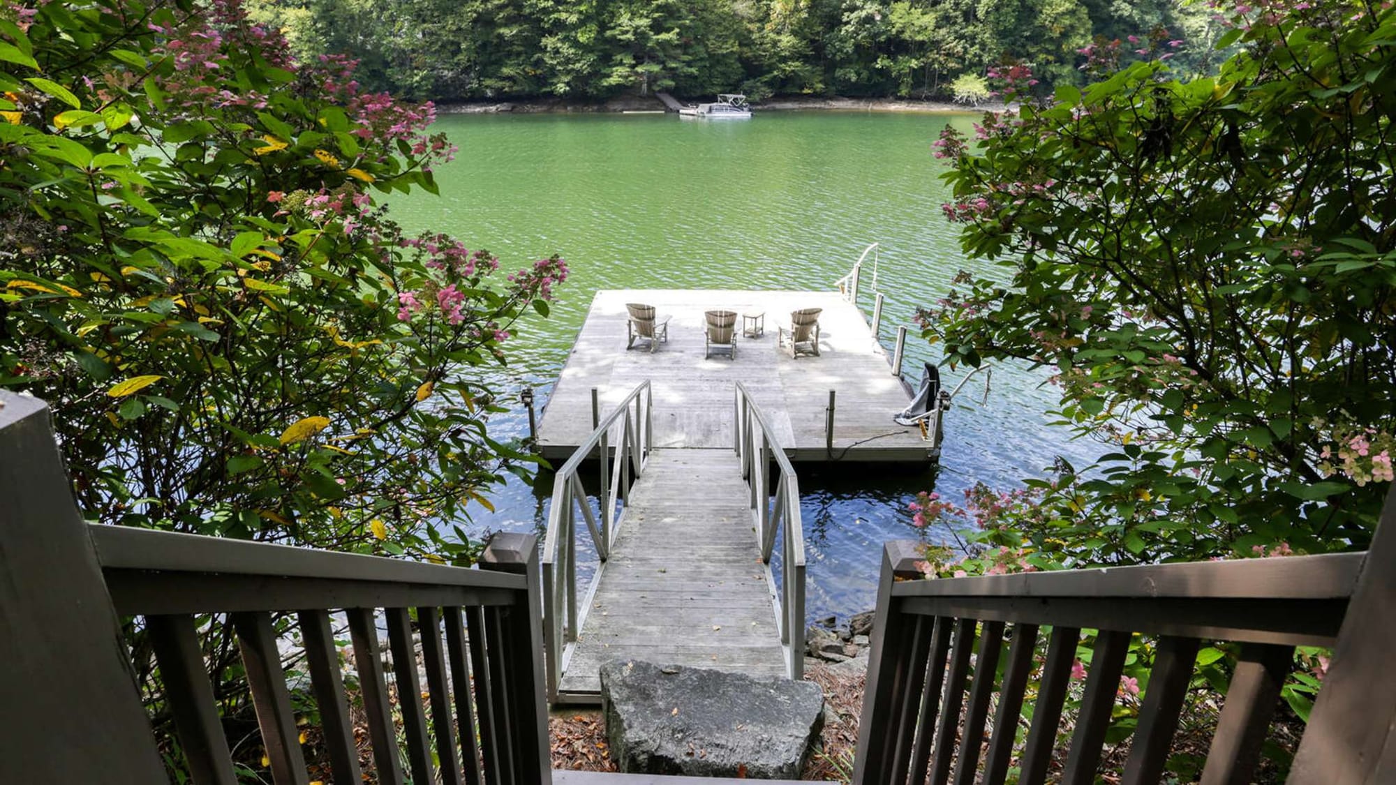 Sparkling Waters Lakefront Retreat